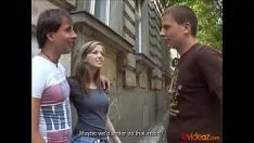 Odtwórz Zobacz, jak zostaje postrzelony grubas