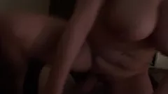 امرأة سمراء متعرج اشلي روزي ركوب الديك الوحش في اللعنة الصباح الباكر عاطفي