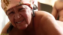 Redare Bunica BBW de 72 de ani, Dona Kika, distrusă într-o scenă anală extrem de dur
