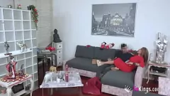 Afspelen Rondborstige Colombiaanse milf initieert de jonge buurman in intense hardcore ontmoeting