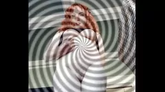 Odtwórz Redhead Milf Bogini hipnotyzuje cię łagodnym kultem cipki