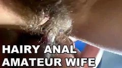 Abspielen Haarige milf Analfrau in POV FICK - Lautes Stöhnen und haarige Arschloch -Nahaufnahme